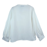 Lady Plus เสื้อคอวีแต่งไข่มุขแขนยาว | V-Neck Long Sleeve Blouse สีขาว
