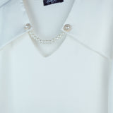 Lady Plus เสื้อคอวีแต่งไข่มุขแขนยาว | V-Neck Long Sleeve Blouse สีขาว