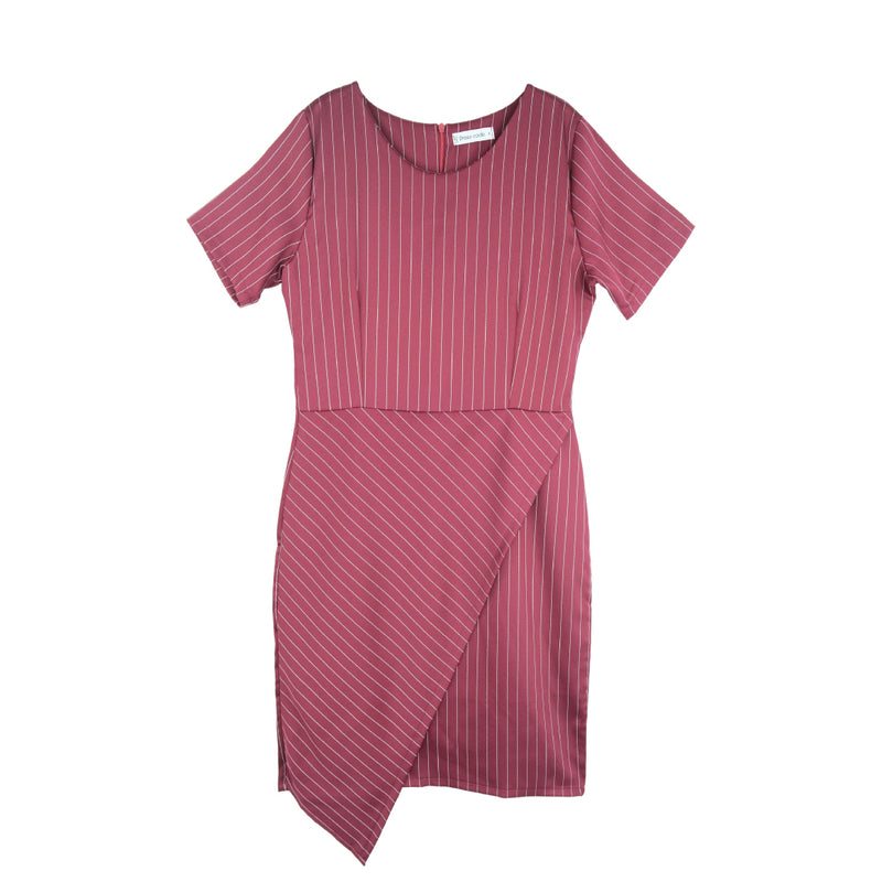 Dress Code เดรสลายริ้วแต่งกระโปรงเฉียง | Stripped Wrap Dress สีแดงเลือดหมู