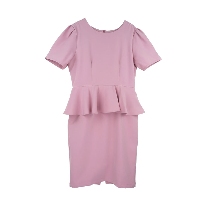 Dress Code เดรสแต่งระบายเอวแขนสั้น | Ruffle Dress with Short Sleeves สีชมพู