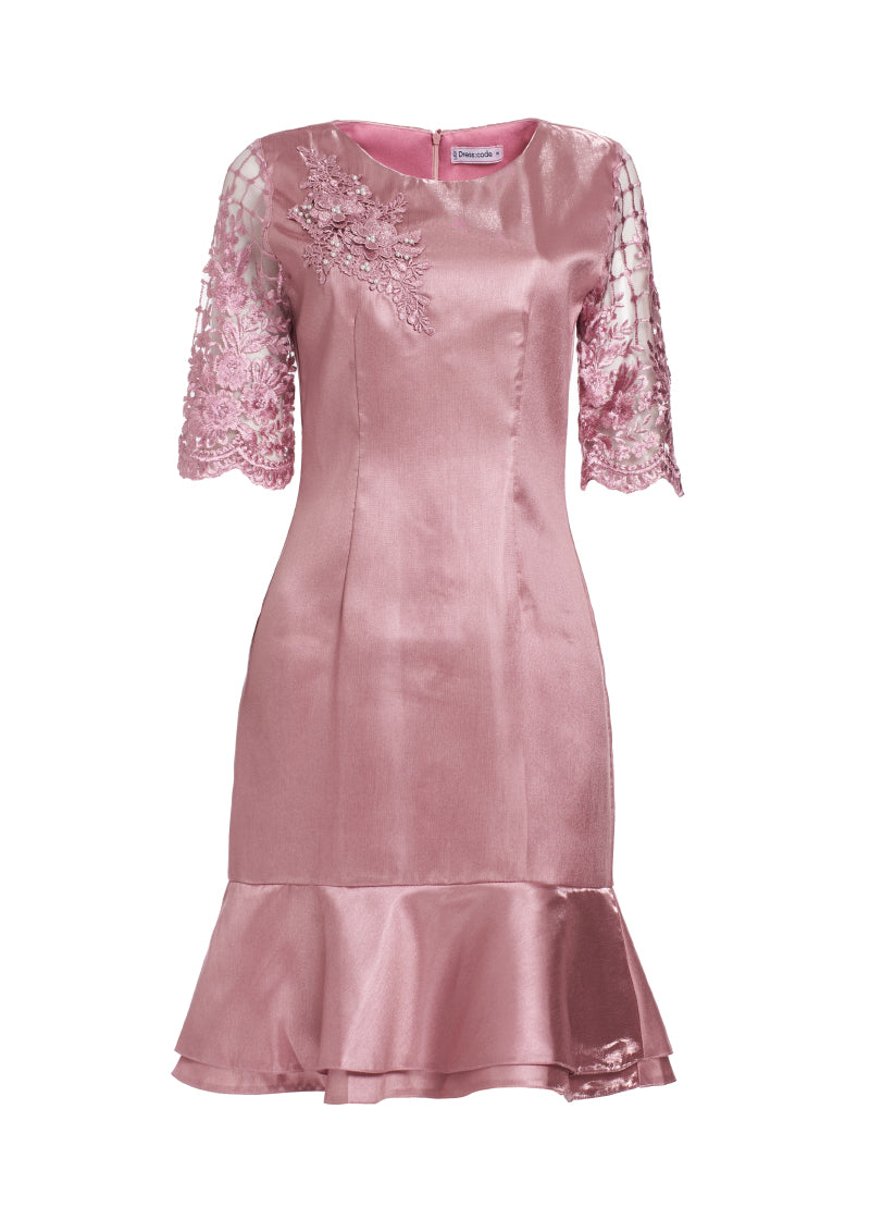 Dress Code เดรสแขนลูกไม้ผ้าซาติน | Lace Satin Dress สีชมพู