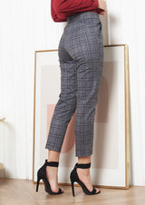 Lady Plus กางเกงลายสก๊อตขายาว 9 ส่วน | Cropped Check Pants สีเทาเข้ม