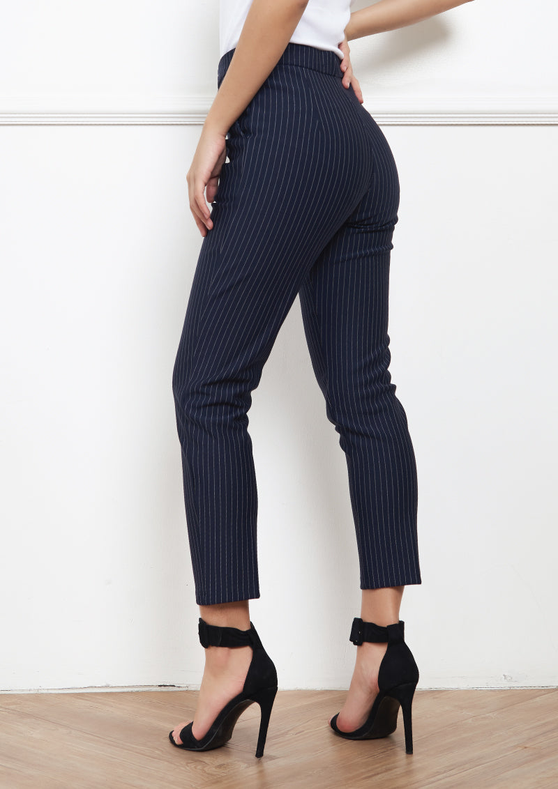 Lady Plus กางเกงลายริ้วขายาว 9 ส่วน | Cropped Stripe Pants สีกรมท่า