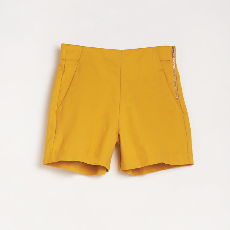 Lady Plus กางเกงขาสั้นเอวสูงซิปข้าง | Short Pants สีเหลือง