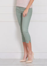 Lady Plus กางเกงขายาว 7 ส่วน | Cropped Pants 9726PM สีเขียวอ่อน
