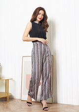 Lady Plus กางเกงขาบานลายริ้ว | Striped Flare Pants