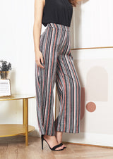 Lady Plus กางเกงขาบานลายริ้ว | Striped Flare Pants