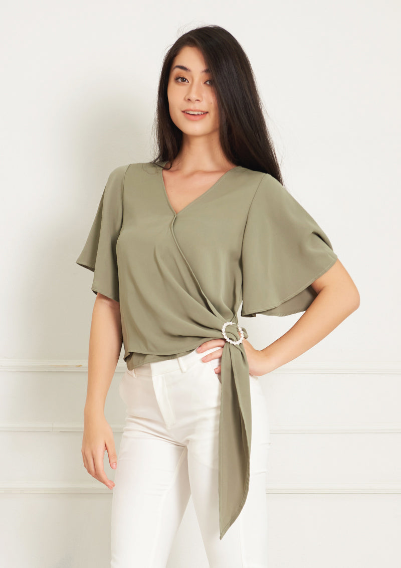 Lady Plus เสื้อคอป้ายไขว้รวบแต่งข้างเอว | Crossover Neckline Blouse with Draped Detail (5158493782156)