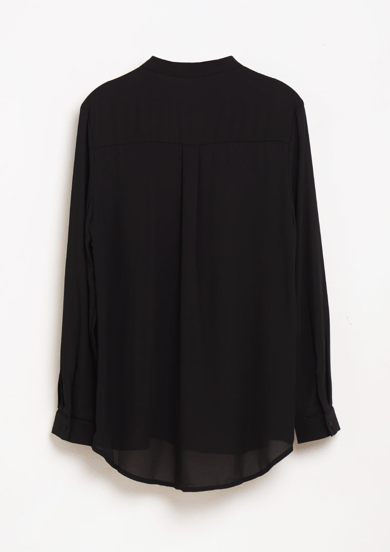 Lady Plus เสื้อชีฟองแขนยาวแทรกลูกไม้ตีเกล็ด | Long Sleeve Chiffon Blouse with With Frilled Detail (5160010481804)