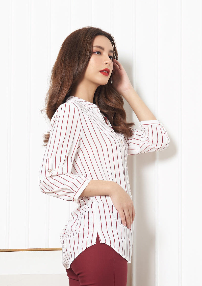 Lady Plus เสื้อคอวีลายริ้วแขนยาว | Striped Blouse with Long Sleeves สีแดง
