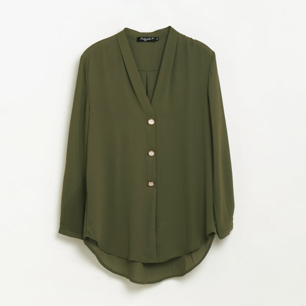 Lady Plus เสื้อคอวีแขนยาวแต่งกระดุม | Long Sleeve Blouse with V-Neck and Buttons สีเขียว