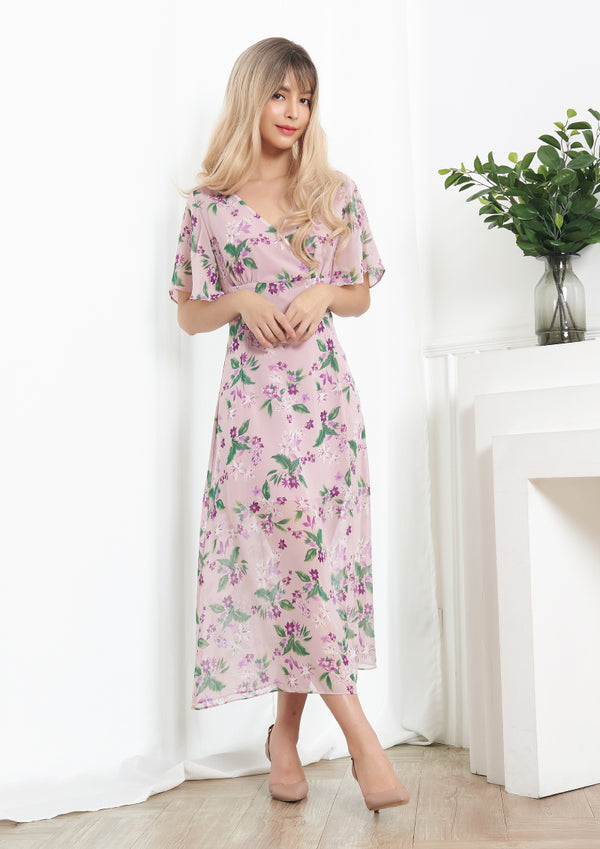 Lady Plus เดรสลายดอกไม้คอวี | Floral Print Maxi Dress with V-Neck สีม่วง