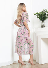 Lady Plus เดรสลายดอกไม้คอวี | Floral Print Maxi Dress with V-Neck สีม่วง