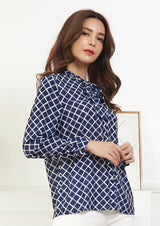 Lady Plus เสื้อแขนยาวคอผูกโบว์ | Long Sleeve Blouse with Bow สีกรมท่า