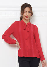 Lady Plus เสื้อเชิ๊ตคอผูกโบว์แต่งลูกไม้ | Bow Shirt with Lace สีแดง
