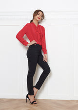 Lady Plus เสื้อเชิ๊ตคอผูกโบว์แต่งลูกไม้ | Bow Shirt with Lace สีแดง