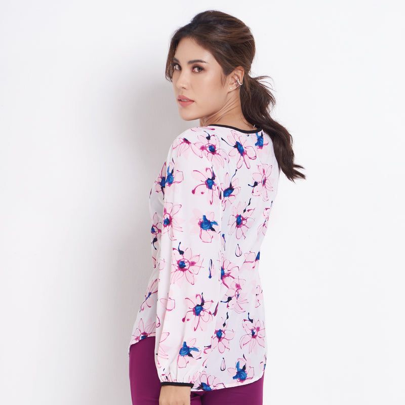 Lady Plus เสื้อชีฟองลายดอกไม้ผูกโบว์คอ | Floral Print Blouse สีขาว