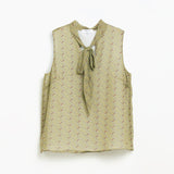 Lady Plus เสื้อชีฟองคอผูกโบว์แขนกุดลายห่วง | Sleeveless Blouse with Bow Collar สีเขียว