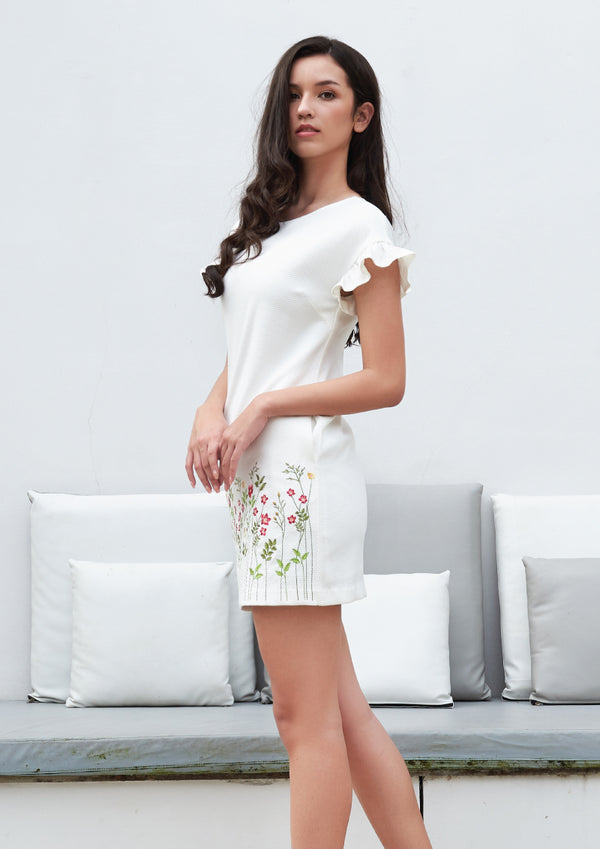 Ohayo เดรสแขนระบายปักลายดอกไม้ | Ruffled Dress with Embroidery Trim (5160036073612)